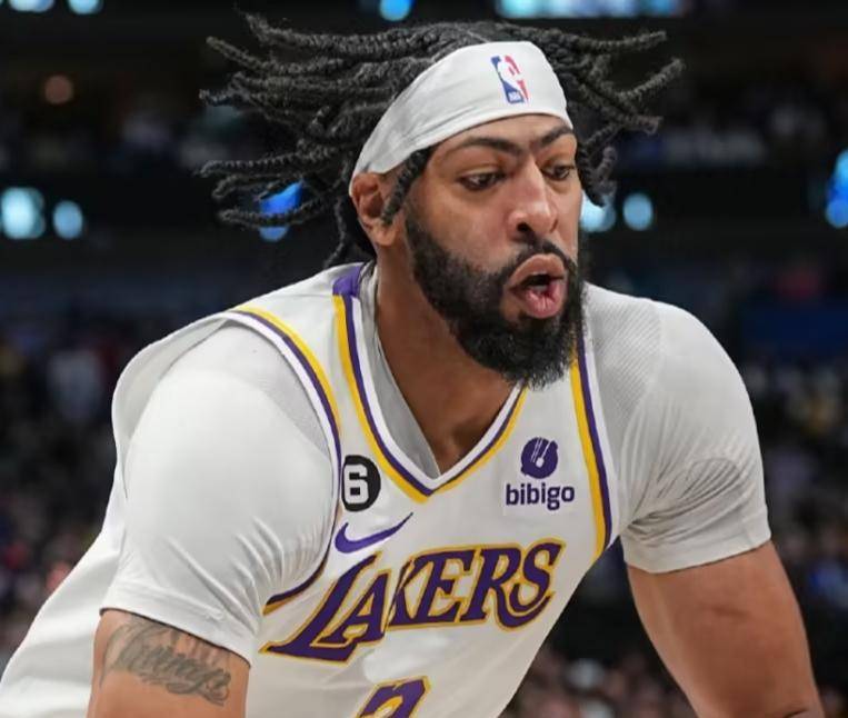 浓眉哥重要时刻表现优异，TES带队取胜！